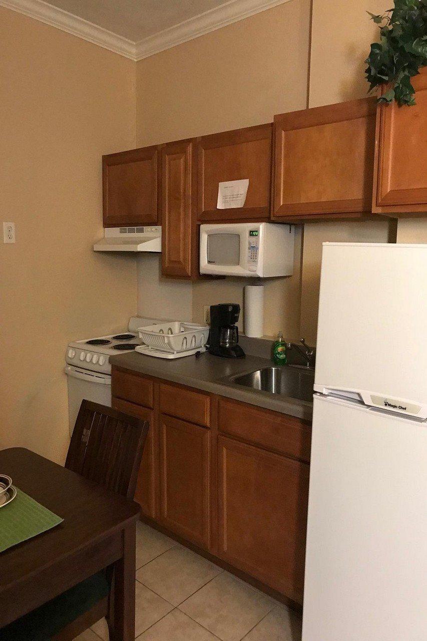 Athens Hotel & Suites Houston Buitenkant foto
