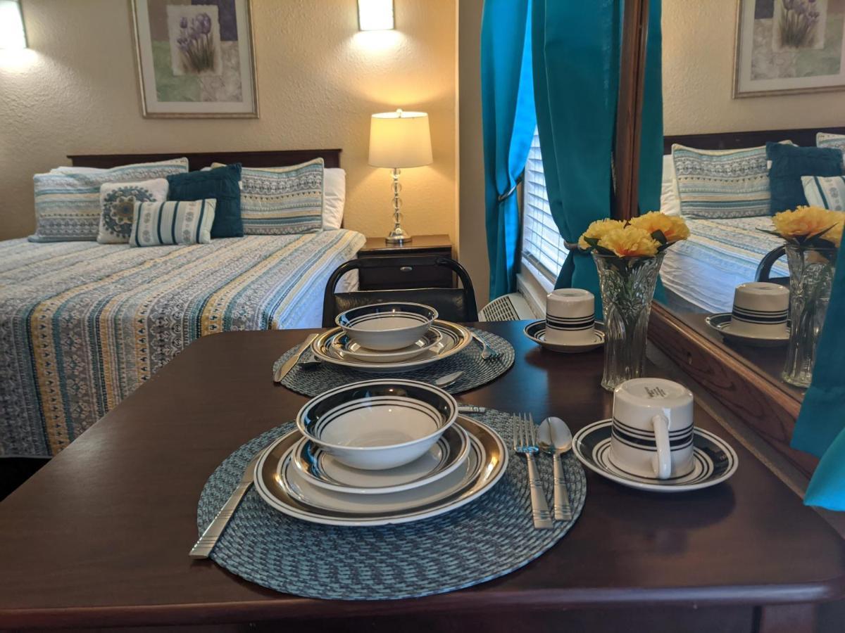 Athens Hotel & Suites Houston Buitenkant foto