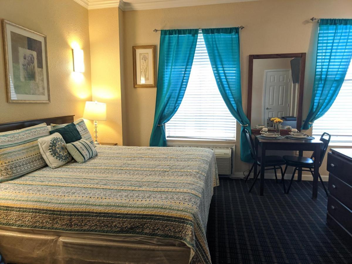 Athens Hotel & Suites Houston Buitenkant foto