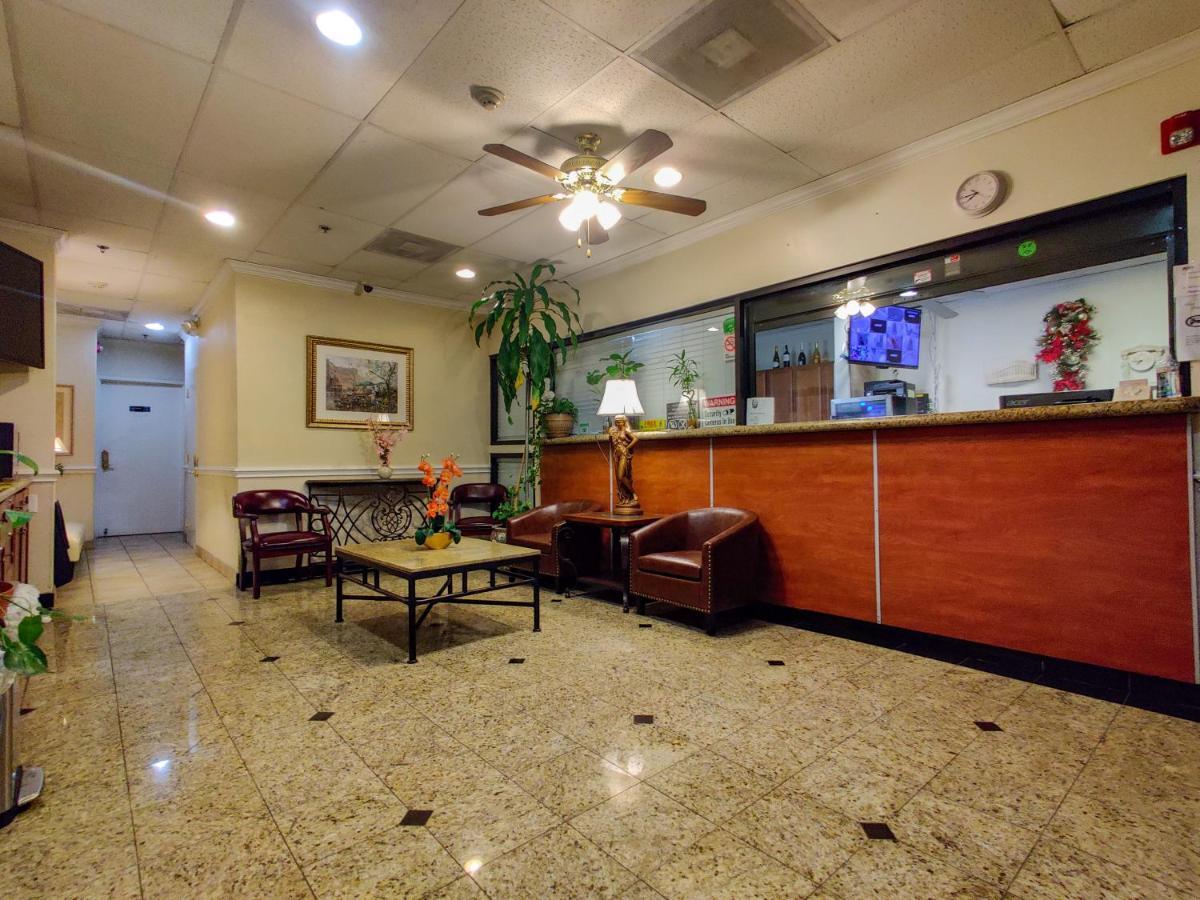 Athens Hotel & Suites Houston Buitenkant foto