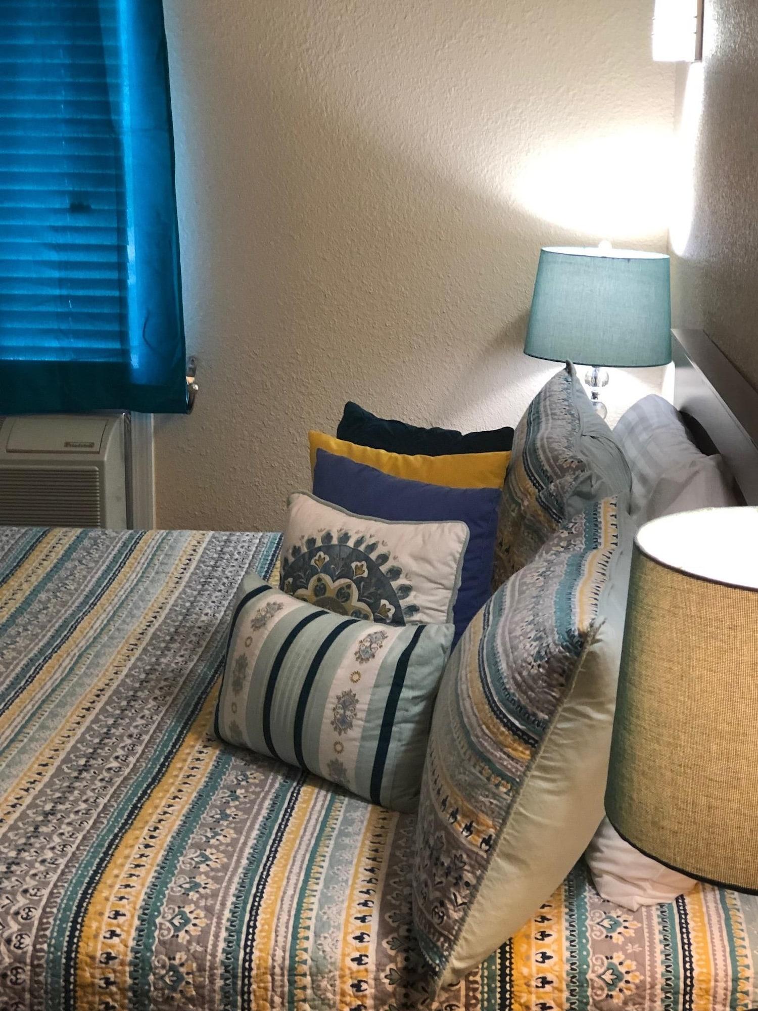 Athens Hotel & Suites Houston Buitenkant foto
