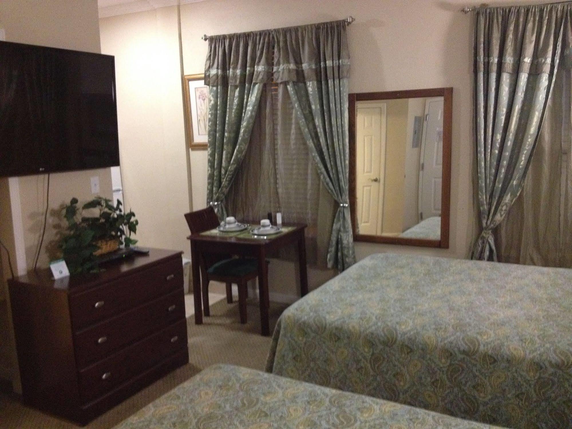 Athens Hotel & Suites Houston Buitenkant foto